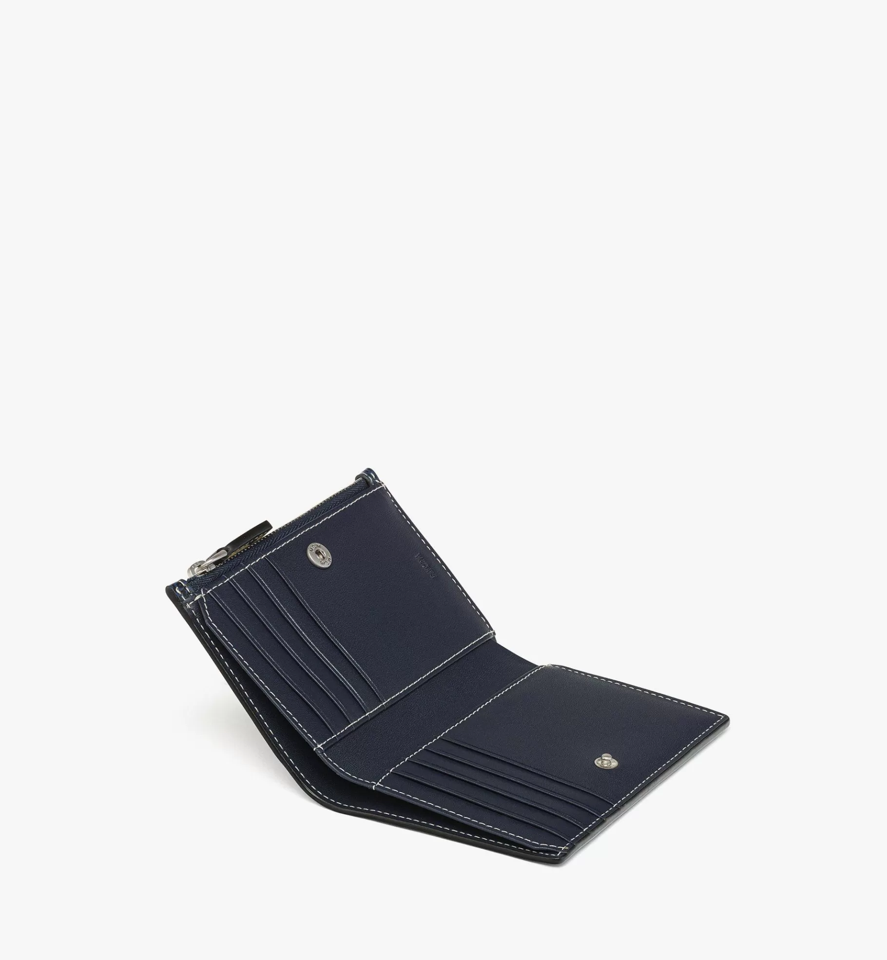 Store Himmel Bifold Snap Wallet In Lauretos Compact Wallets & Money Clips